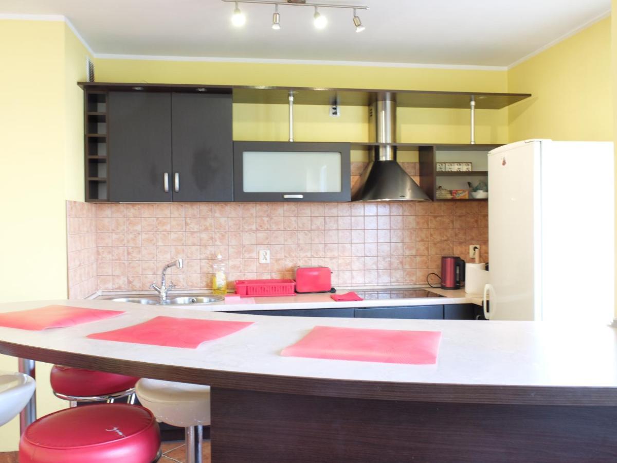 Red Apartment Вроцлав Экстерьер фото